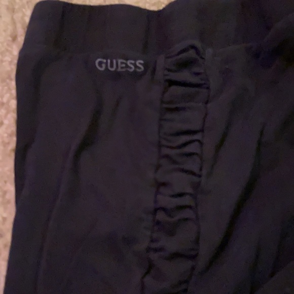 Guess legging size small ruched leg - Picture 2 of 3